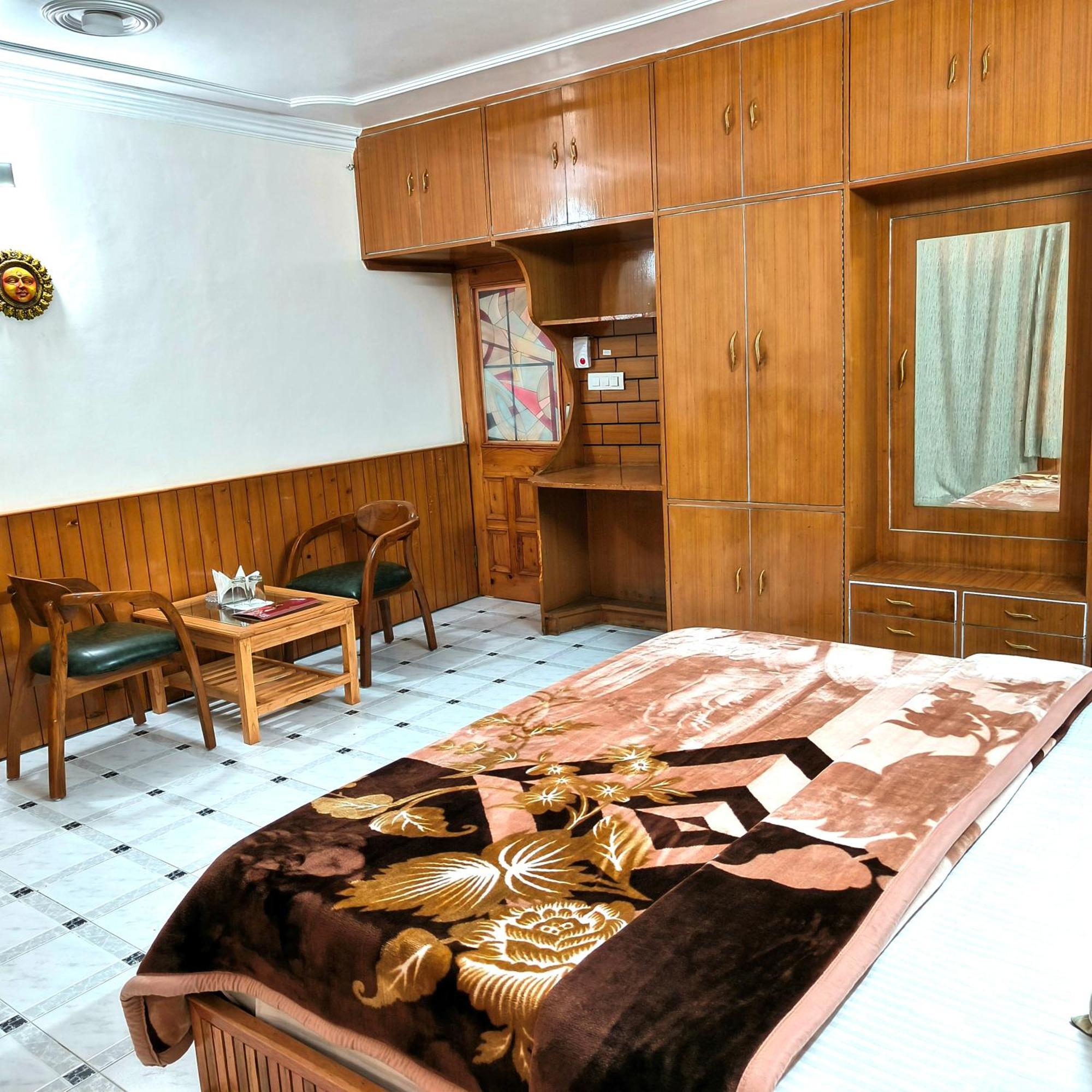 Melody Orchard Cottage Jagatsukh Exterior photo